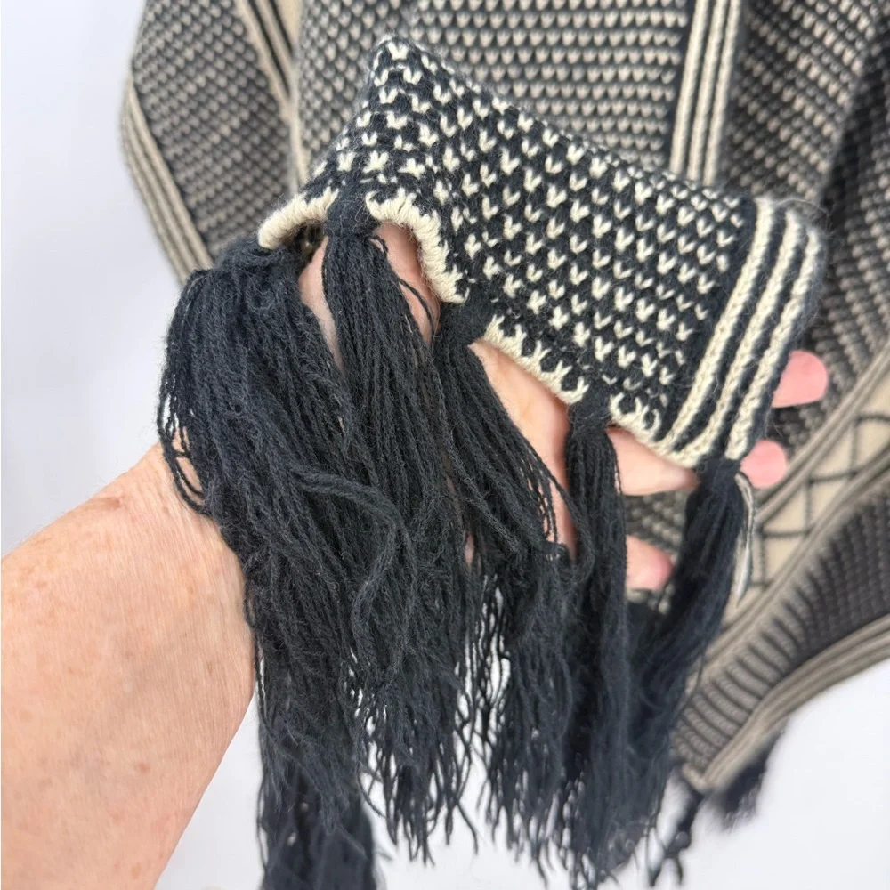 Francesca's Black and Cream Knit Poncho